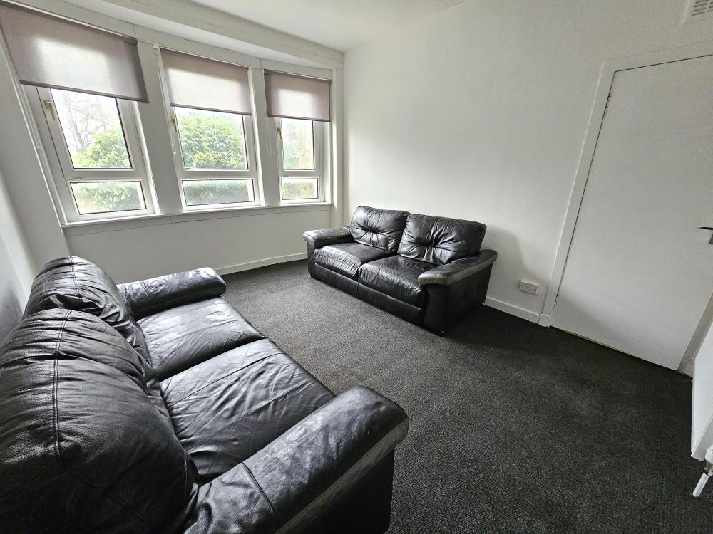 UNFURNISHED 3 BED FLAT, Glasgow Main Photo